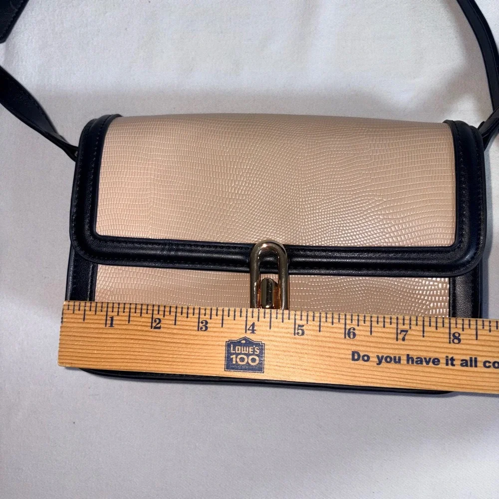 Jules Kae Crossbody Bag Small Beige Black Excellent Lizard Embossed Turn-Lock